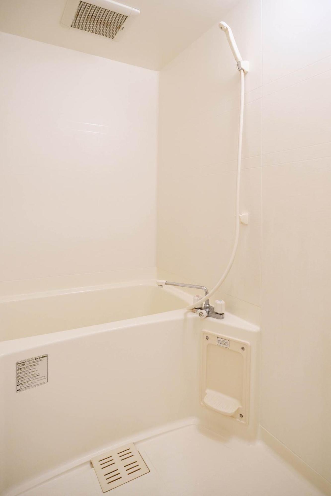 黒門市場徒歩5分 通天閣難波エリア徒歩圏内 トイレと浴室付き まるまる貸切 エレベーター 高層804 Apartamento Osaka